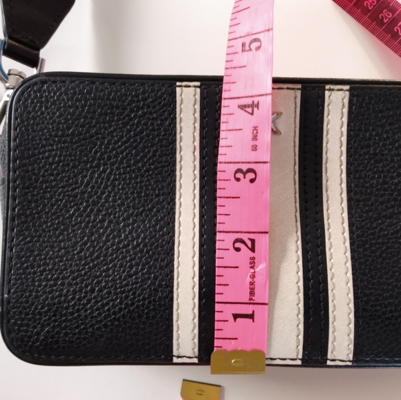 Michael Kors Bag - Picture 10 of 12